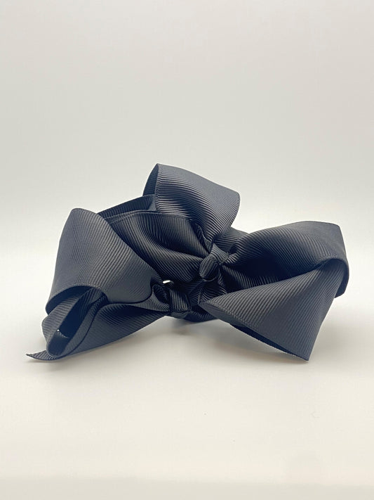 2 Black Bows